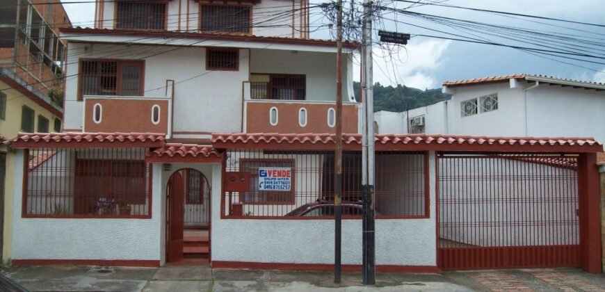 VENDE: CASA MULTIFAMILIAR 9 HABITACIONES, LA CONCORDIA, TÁCHIRA.